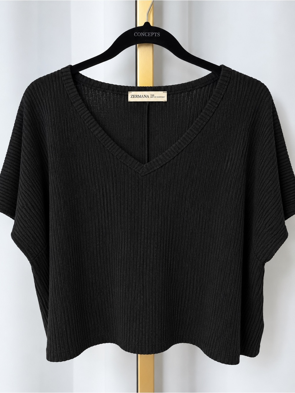 Zenana Outfitters Black Ribbed V-Neck Short Sleeve Sweater